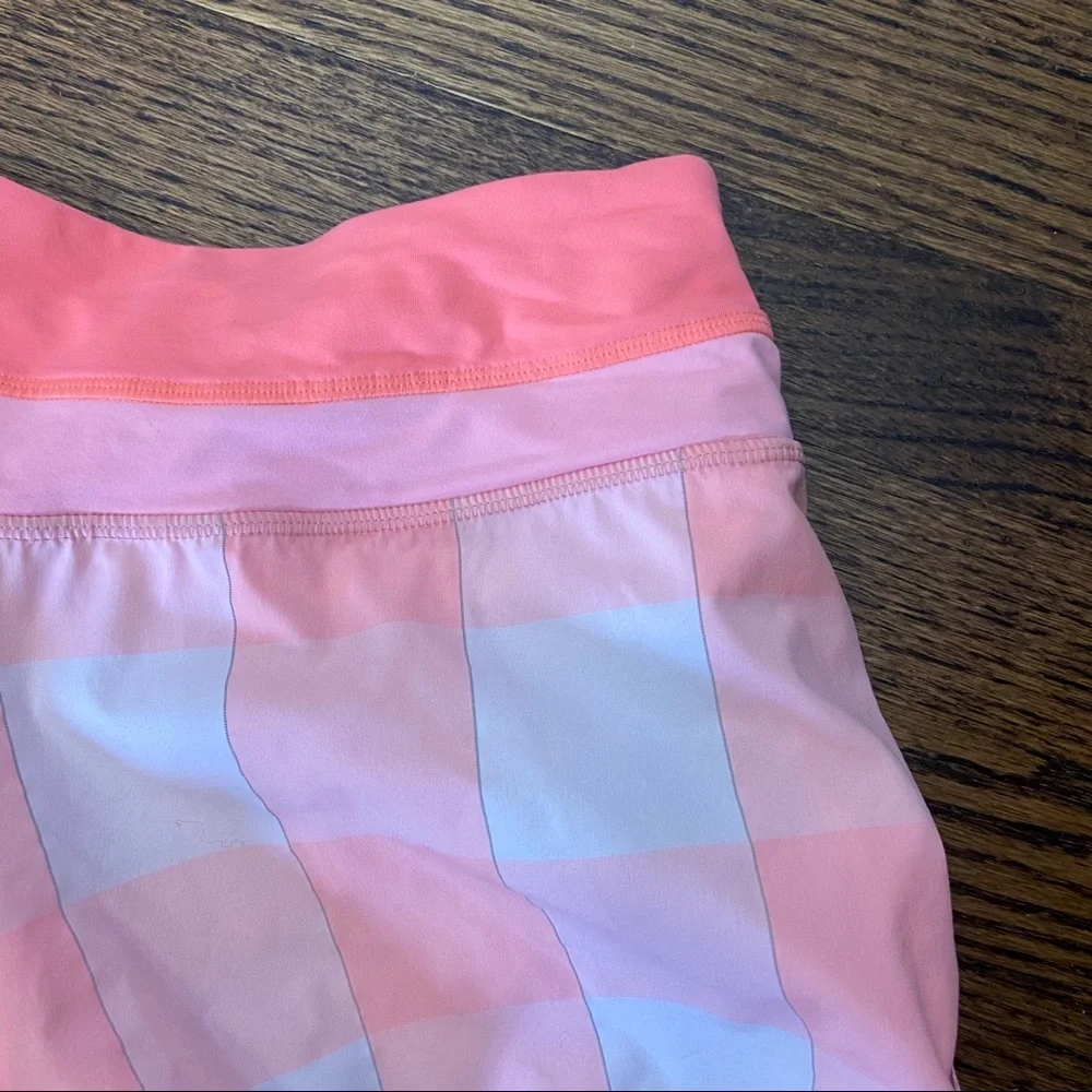 Lululemon Plaid Groovy Run shorts